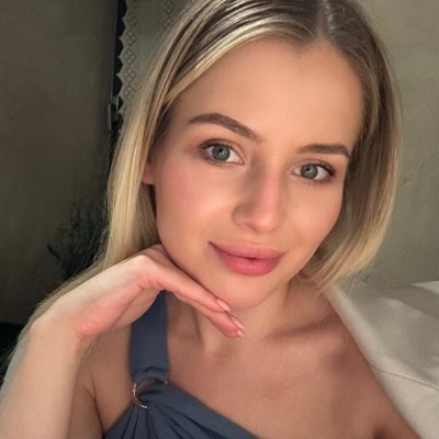 dondovna's profile picture. 