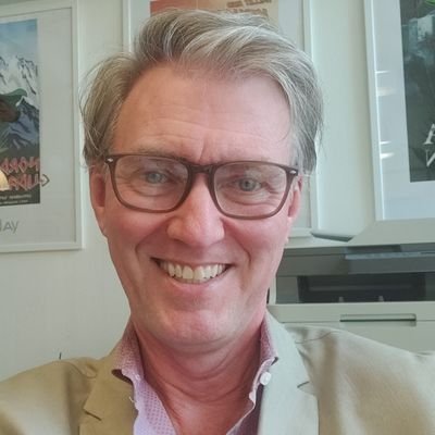 ✒️ Story Maker @Yabot
🗨️ Lecturer
💻IT and e-commerce veteran