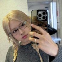 tria(@weirdorablebb) 's Twitter Profile Photo