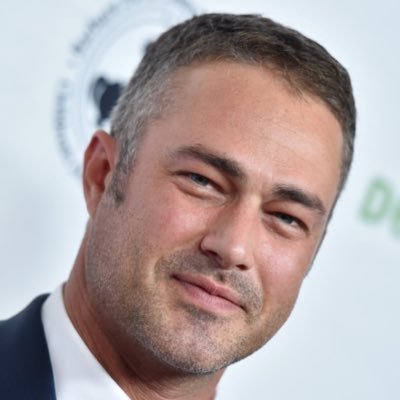 Taylor Kinney Actor Extraordinary

DISLAIMER:     some articles posted on this page are for entertai