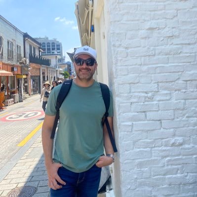 cealropa's profile picture. Orgulloso Villavicense. Política, finanzas y fútbol!