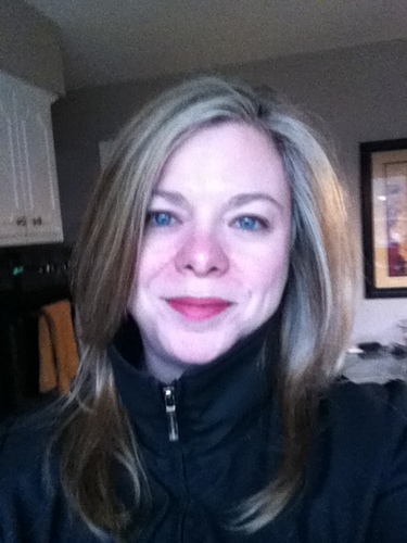 HR Professional. Working mom who loves music, gardening and travel.