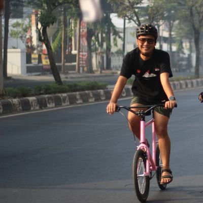 AlfonsoVinky's profile picture. Elegi Lembayung Asmara di Lantai Dansa