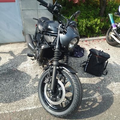 新型エリミネーターSEに乗り始めたアラフォー
バイクは勉強中なのでいろいろ教えてもらえると嬉しいです！

1st motorcycle : Kawasaki Eliminator SE 2023