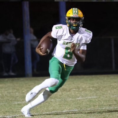 sophomore qb /Richmond sr high /175lbs / 6’2 / 3.2 gpa C/O 26