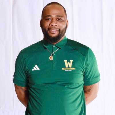 •Father of 2 👨‍👧‍👦
•Westinghouse Head JV/Varsity Asst. Coach 🔰🏀
•Chi Grinders 17u coach ⚙️🏀
•1/4 of the Black Father's Golf ⛳️🏌🏾