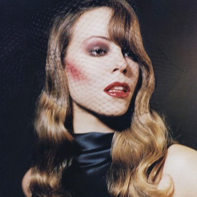 MARIAHSFASHlON Profile Picture