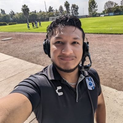 #TuPasionNoDescansa  ⚽🎙️📹 Periodista Deportivo 📸 | Narrador Fuerzas Básicas Gallos Blancos/
@MarcajeGallos/ Inter Querétaro / Comunicólogo.