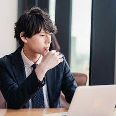 【ビジネスの５つの方程式】を伝える人｜100フォロワーいれば収益は出ます｜ビジネスはすべて５つの流れで完成されています｜最短で結果を出したいなら基本が大事｜ビジネス初級者・結果が出ない人こそ方基礎を身に付けるべき｜固定tweetですべて共有中