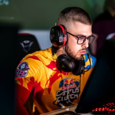 2x Redbull campus clutch champ 🇱🇻 National Player | Retired valorant radiant |