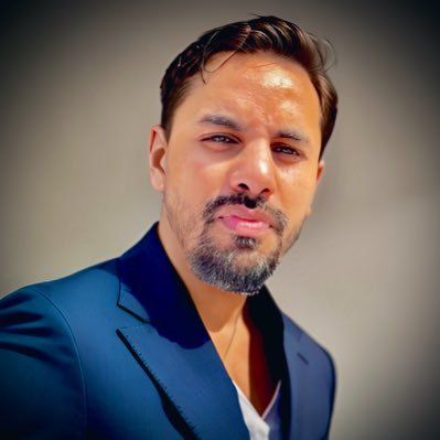 Mobility Sales Executive S2. Travel , Music , Fashion , Art , Fitness , Sport . My opinions are my own