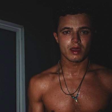 NG2794114554247's profile picture. Bi. F1 lover