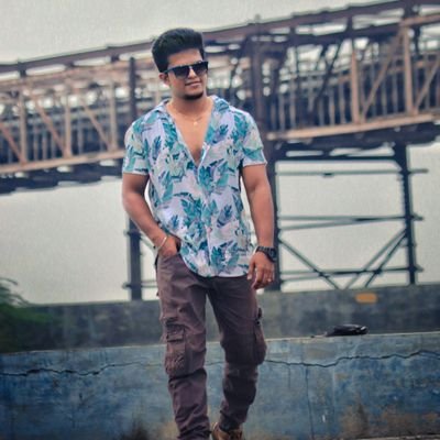 sriviki2416's profile picture. Fitness freak💪 |

Thalapathy @actorvijay ❤️😎 |

Thala @msdhoni 💛7️⃣ |

Engineer 💻 |

Node.js Engineer @ Yottabrain |

Aspiring MERN stack📈