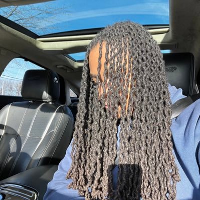 saucylay's profile picture. 