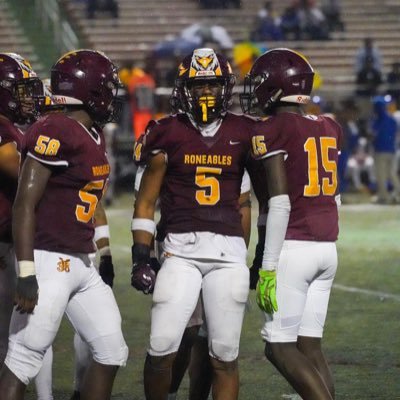 Mcdonogh35 senior high🦅| class of 2025| 6’1 200lbs | DE/OLB| HeadCoach @frankdaggs phone number 5042396143