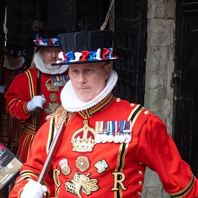 Yeoman Warder (Beefeater),Dundee FC fan, history enthusiast, struggling guitar player