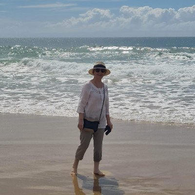 caroleschultz's profile picture. Lover of books, history, art, poetry...

“The Moving Finger writes; and, having writ,
Moves on: 

Birthday 12th October ⚖️ 

Essex 
East End
Dorset
Arsenal