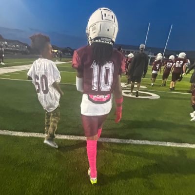 ATH c/o 2029🎓|3.7GPA📚|5’8 120 🏀🏈🏃🏾‍♂️| @rohawksfootball| #webuzzn #buzzgang