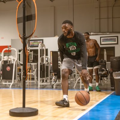 | 6’2|Combo Guard| 6789077203| NCAA ID# 1903474006 | miomi4314@gmail.com| God Got Me!