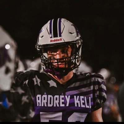 Ardrey Kell High School || 25' || Defensive End || 6'2 || 200 LBS || 3.6 GPA || 📱980-556-6128 || 📩 nthold21@gmail.com