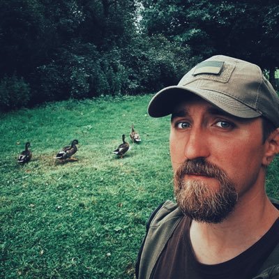 2d artist, game designer, indie game dev, hobbyist musician, co-creator of Erra: Exordium. Наразі військовослужбовець. Бо шо? Бо війна.
кохаю @Poollyyyy