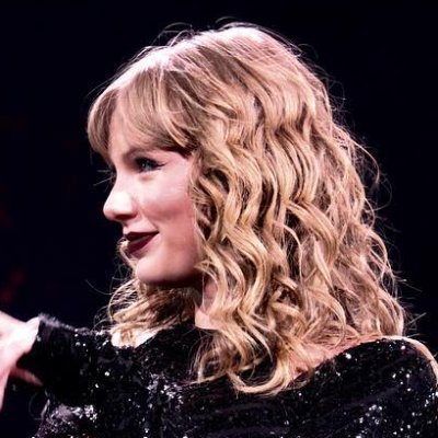 Taylor Swift History 🖤 Profile