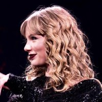 Taylor Swift History 🖤(@OnThisTAY) 's Twitter Profile Photo