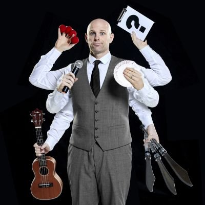 A comedy magician with a dash of mind reading, ukulele playing and machete juggling.