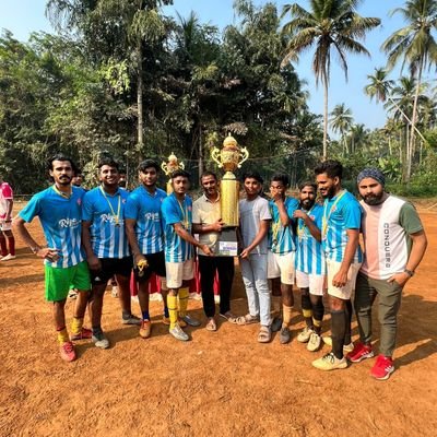 ഫുട്ബോൾ ആണ് ഇഷ്ടം.. അതിൽ തന്നെ മാഞ്ചസ്റ്റർ യുണൈറ്റഡിനോട് കൂടുതൽ ഇഷ്ടം