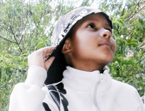 Libriano,10 anos;engraçado,legal,inteligente,todos que me conhecem gostam de mim & se você quer me conhecer segui ai ;)