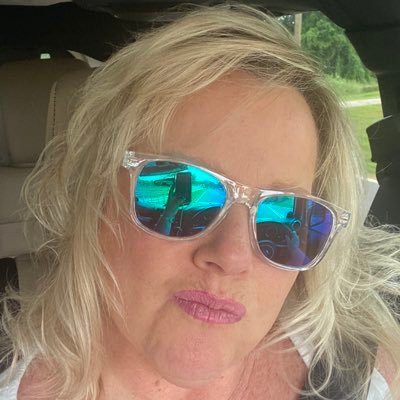desca1515's profile picture. 