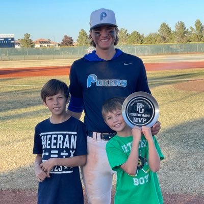 6’2” 195 lbs 3B/1B/LF/SS 2025 Grad