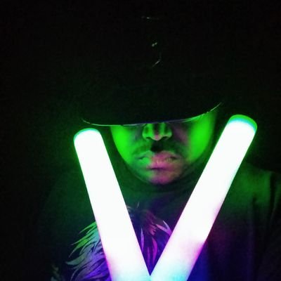 Plays multiple fighting games for Kanme eSports
Business inquiries: KanmeStudios@gmail.com
https://t.co/5nGzPJndgN
Adaptation is key!