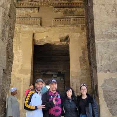 Narrador multimundialista, padre del lenguaje incluyente, autor de apodos versallescos y escribiendo #PerrosTuitazos como JEFE.