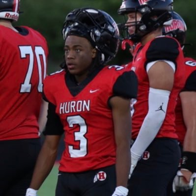 2025 Huron High, New Boston, MI - RB/DB/KR/- NCAA ID: 2303799772