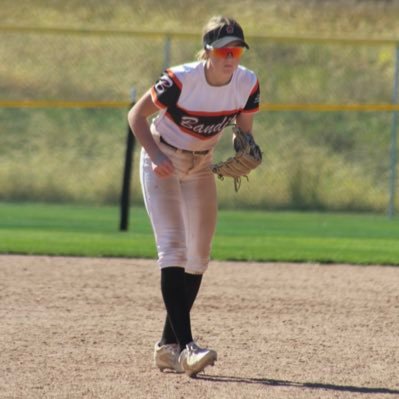 Beverly Bandits 09 Lewis- mahs 27’ - Middle INF/OF - slapper - 4.0 GPA - Varsity Basketball-