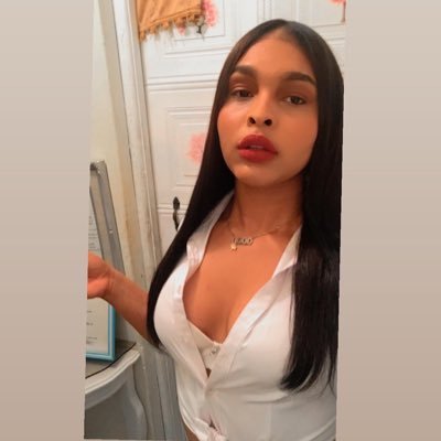 diosmiry_e's profile picture. 