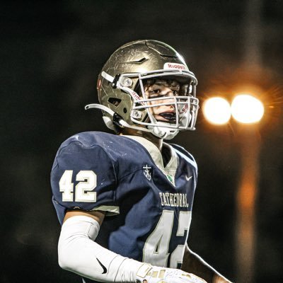 Cathedral High School ‘24 l Football OLBl 5’10 I 165 lbs l 4.13 gpa I (317)778-1430
