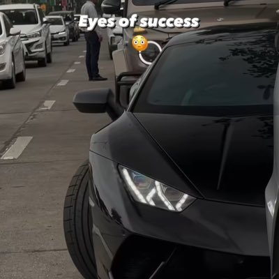 aviral_1812's profile picture. kindness and humbleness, thats what world needs.