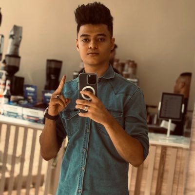 medical student💉 \ free diving ⚓️\ chess player \ عمر الصنقري ❤️\ والخيل تعلم والفوارس انني شيخ الحروب وكهلها وفتاها \ برقة وان طال النضال ❤️