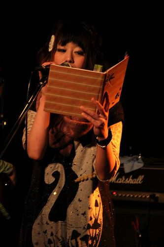 syapppo's profile picture. 東京住。札幌では【RIBBON CIRCUS】てゆーオリジナルバンド組んだりしてました(# `)3')＜ 私（Vo）と、団長（Gt）。現在休止中為、のらタマのみ毎週火曜恵庭ラジオ【音たいむ】(21時～）準レギュラーとして不定期出演やらイベント企画やら(*´ω｀*)あ、、今は、、水樹奈々さんとTYMのコピーバンドしてます