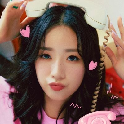 (RP) APINK 뽐뽐뽐~ It's Yoon Bomi, born in 1993 ㅡ Lead Vocal and Mood maker of the group • Beautiful like a spring blooming flowers~🌸