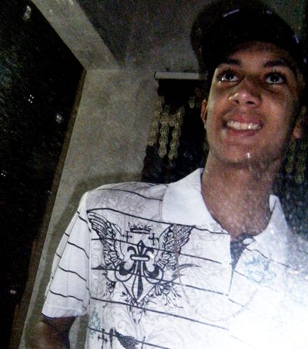 João Victor Oliveira de Jesus, 15 anos, Taurino, Sertanejo, Pagode e Funk. Paixão: Jogar Futebol s2'