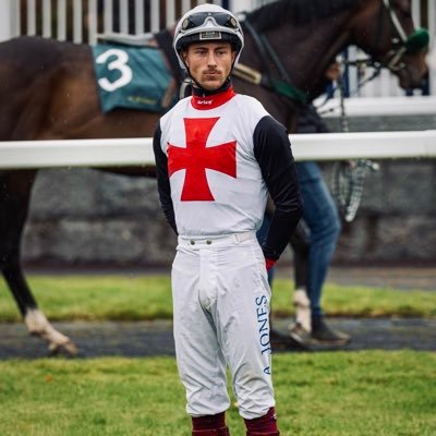 7IB Apprentice for @James_Fanshawe 🏇Based in Newmarket. Gym Goer 🏋️‍♀️ Golfer 🏌️‍♂️ and Cyclist 🚴‍♂️