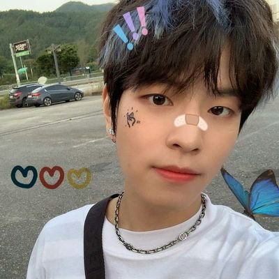 skzloveyu's profile picture. sit down, be humble