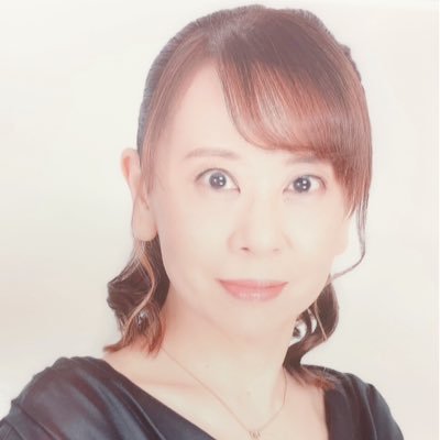 元宝塚歌劇団 飛翔ひかる主宰 @musicalcostep1 神✨→飛翔ひかる先生 🎓KO☞TMDU がん専門医療者 岩﨑照吉 玄孫