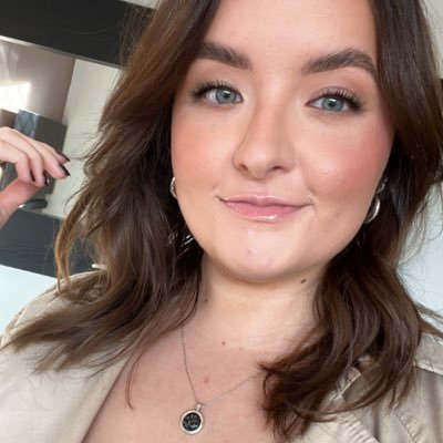 lauragibbmua Profile Picture