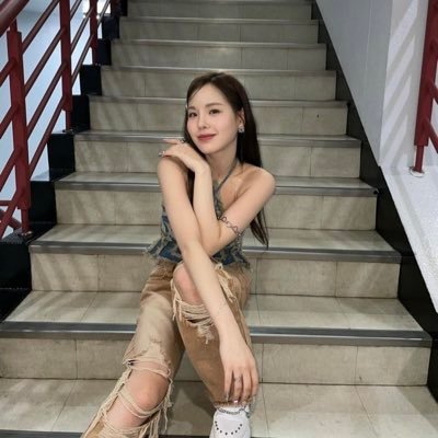 minimallife52's profile picture. 