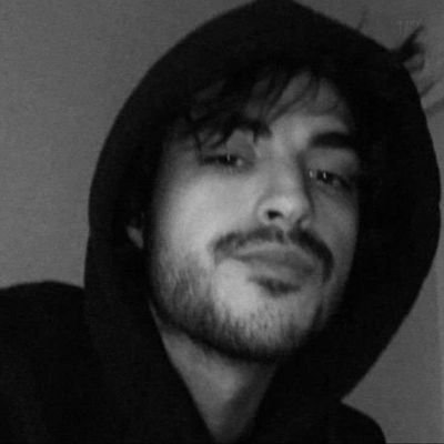 عجباً لنا نحسن علاقتنا بالناس أحياناً أكثر من علاقتنا بالله ونعتمد عليهم ولكننا في الأزمات لانجد إلا الله وحده معنا