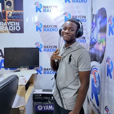 A very nice man. I stay at North kaneshie. I love to read and know more about things. Am a graphic designer also an amateur front-end developer